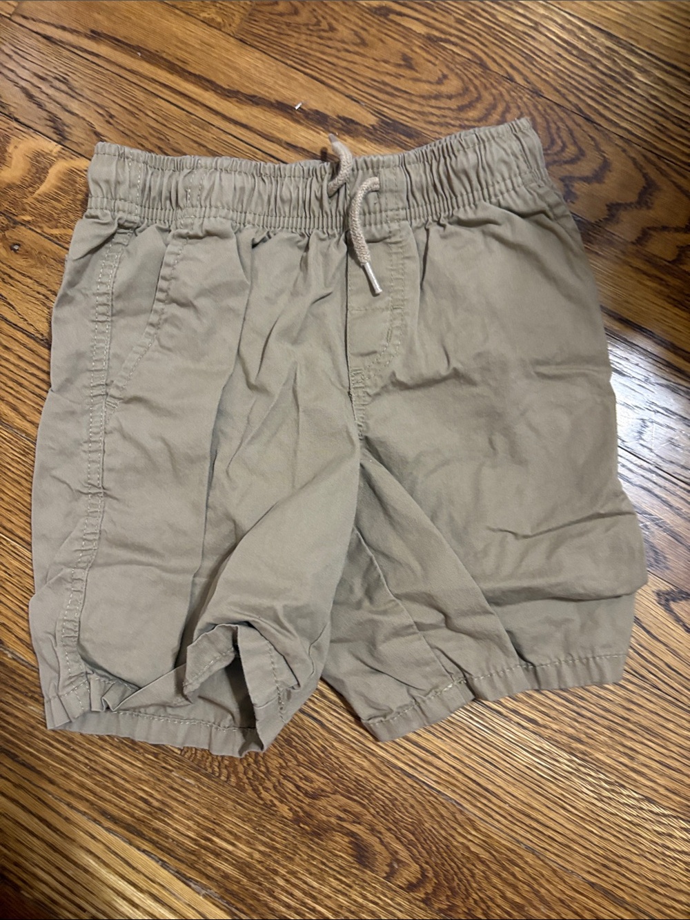 Kid’s Elastic Waist Flat Front Shorts in Khaki